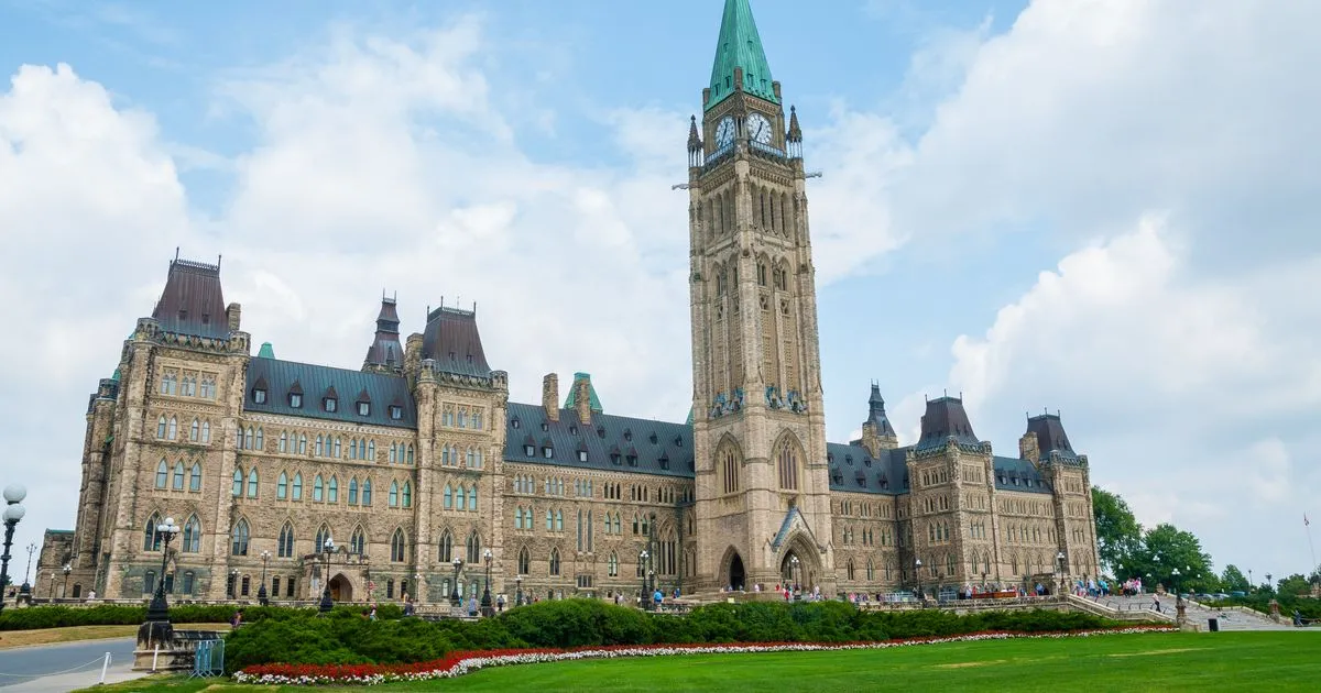 Parliament Hill in Ottawa - the federal rules behind borrowing money online by province