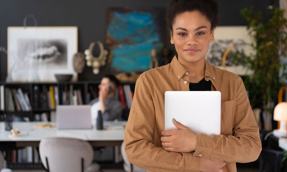 Confident woman approved for an online bad credit loan in Canada