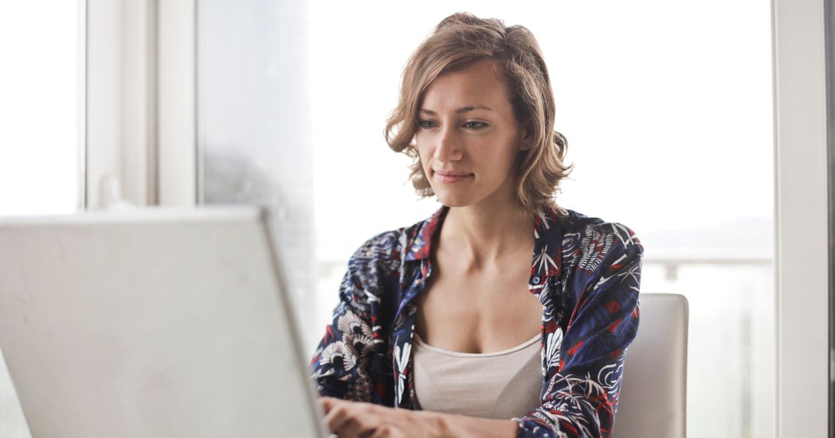 Woman applying for an online loan for bad credit in Canada